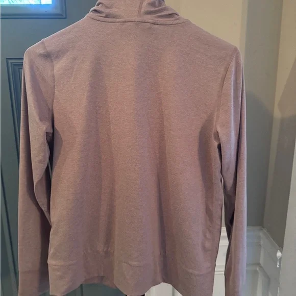 Vuori Women's Performance Hoodie and Joggers in Dusty Rose